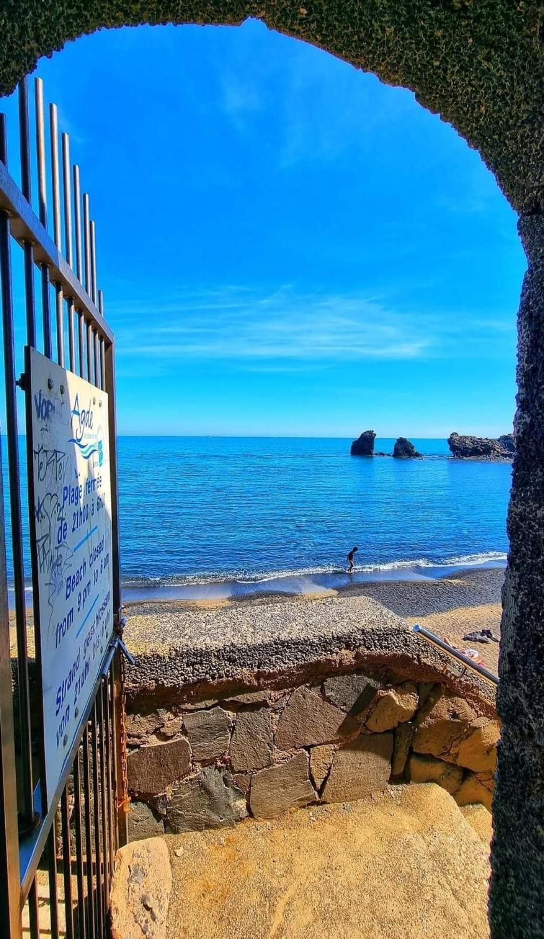 Love 1 Agde Exterior photo